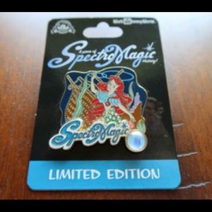 Disney Ariel Spectromagic History Pin
